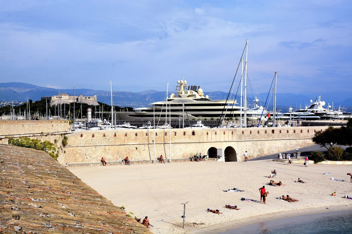 Cannes